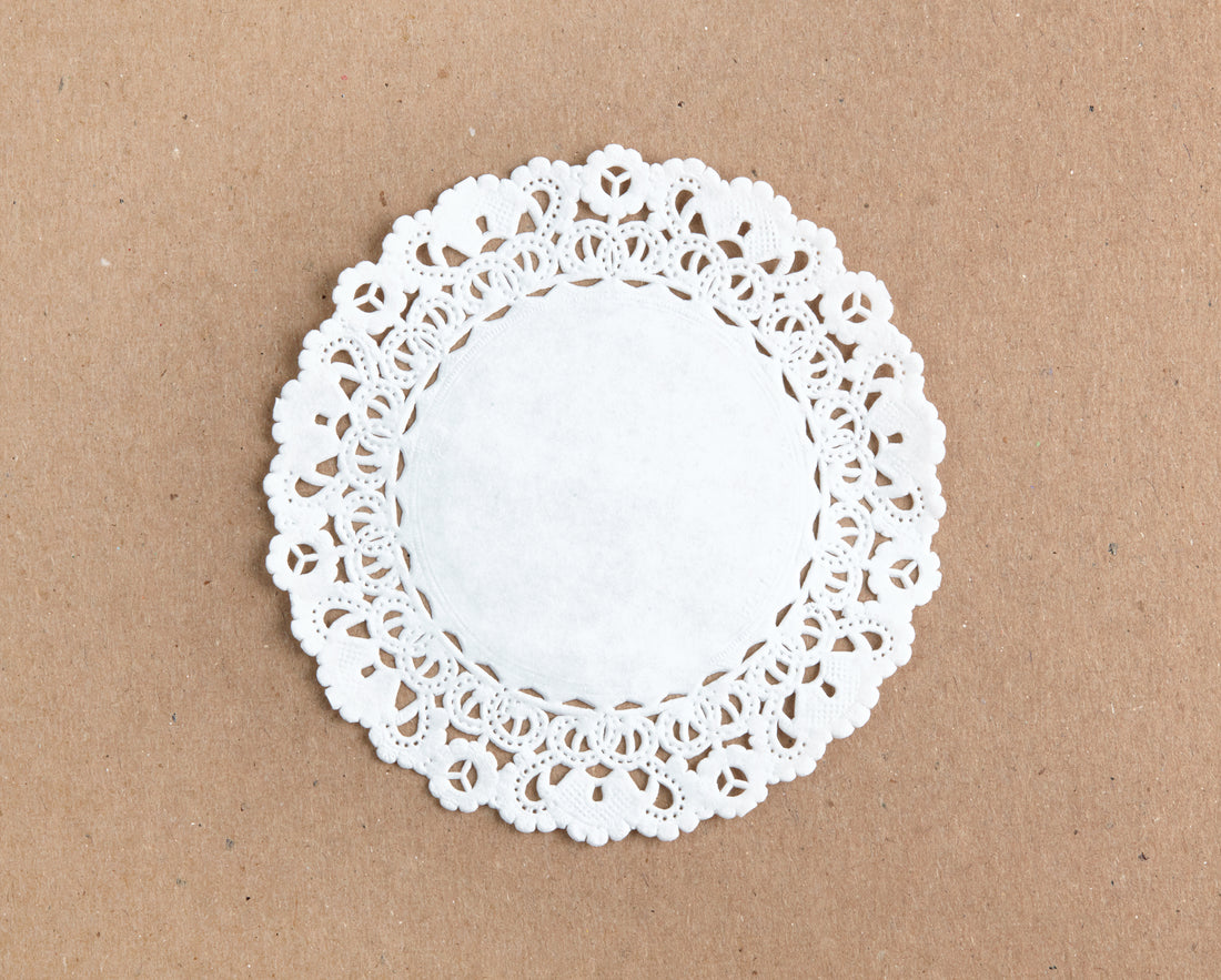 50 White Paper Doilies, 4"